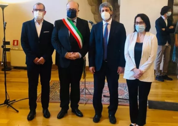 https://www.matteodaffada.it/wp-content/uploads/2021/05/A-Compiano-con-Fico.png