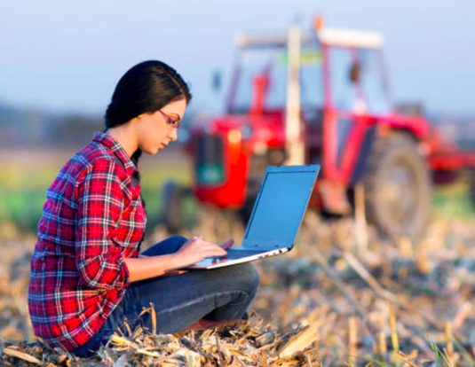 https://www.matteodaffada.it/wp-content/uploads/2021/12/Giovani-agricoltori.png