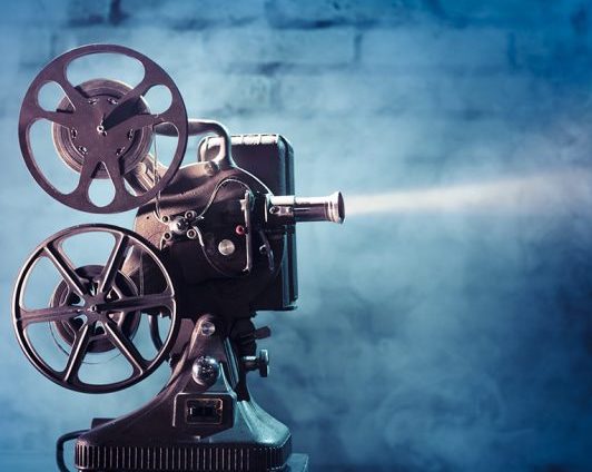 https://www.matteodaffada.it/wp-content/uploads/2023/01/Cinema-Emilia-Romagna-696x464-1.jpg
