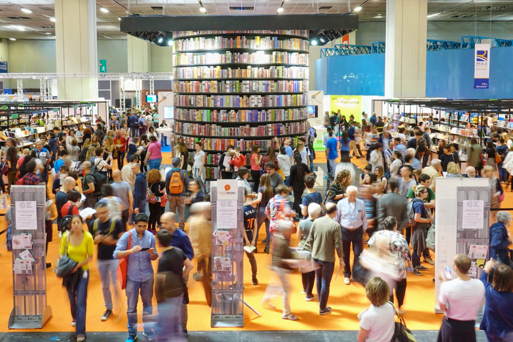 https://www.matteodaffada.it/wp-content/uploads/2024/02/salone-del-libro-di-torino-1024x683-1.jpg