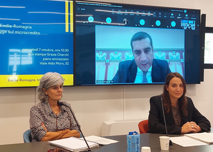 https://www.matteodaffada.it/wp-content/uploads/2026/10/Mazzoni-e-de-Pascale-su-Legge-microcredito53.jpg.jpeg